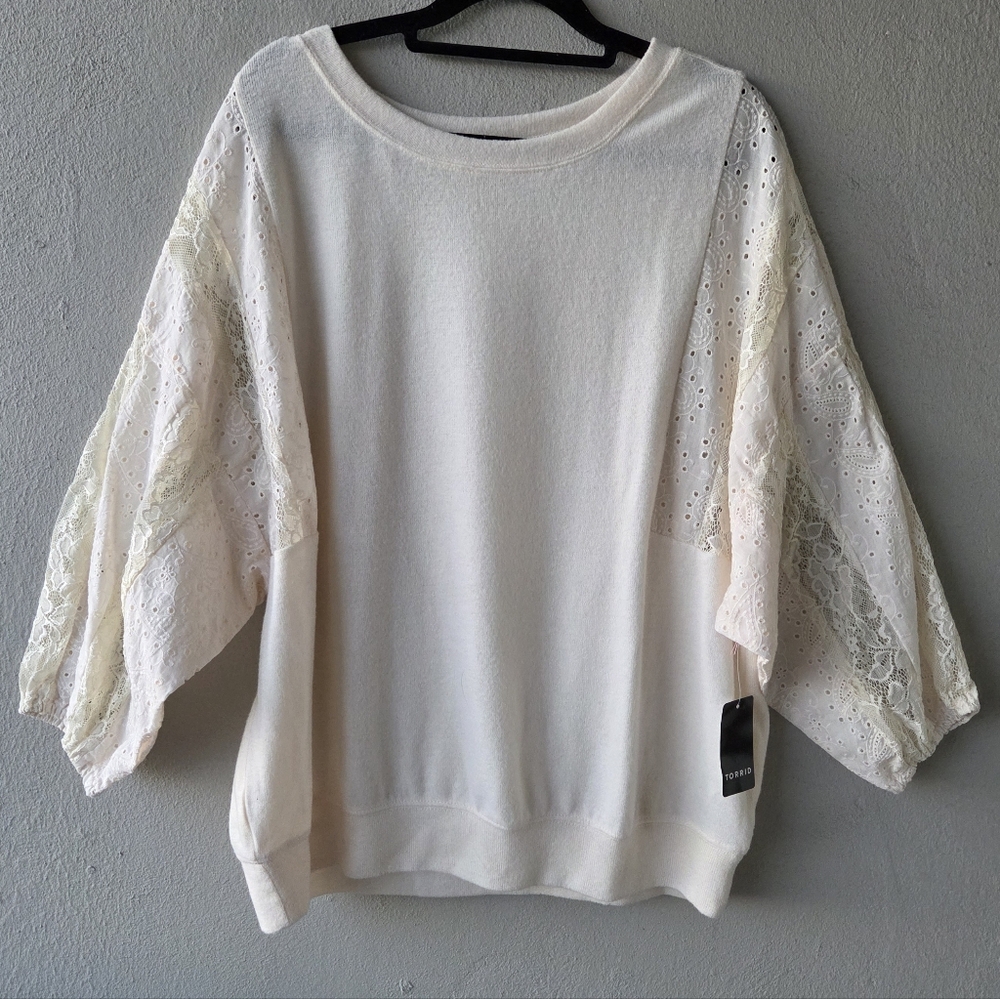 Torrid Super Soft Cream Eyelet Lace Sleeve Sweater Torrid Sz 0 12 L Lightweight